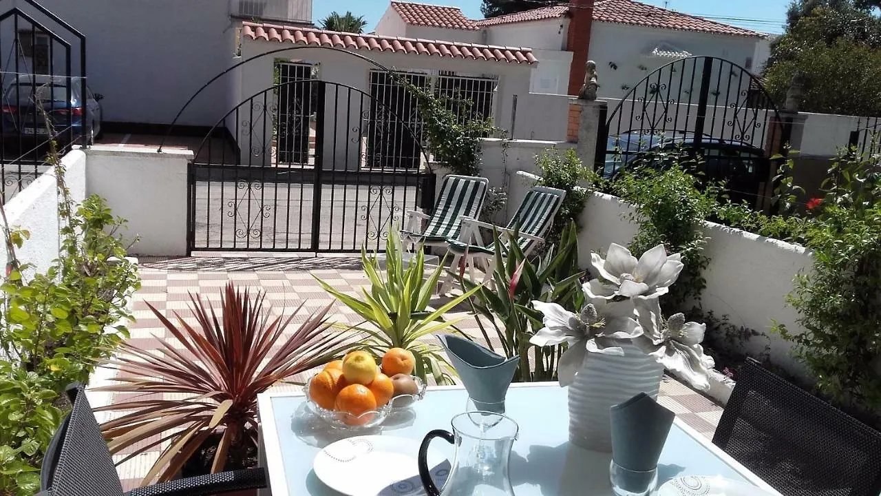 Rez De Chaussee, Terrasses. Plage Cambrils, Locamar. Violetes Spain